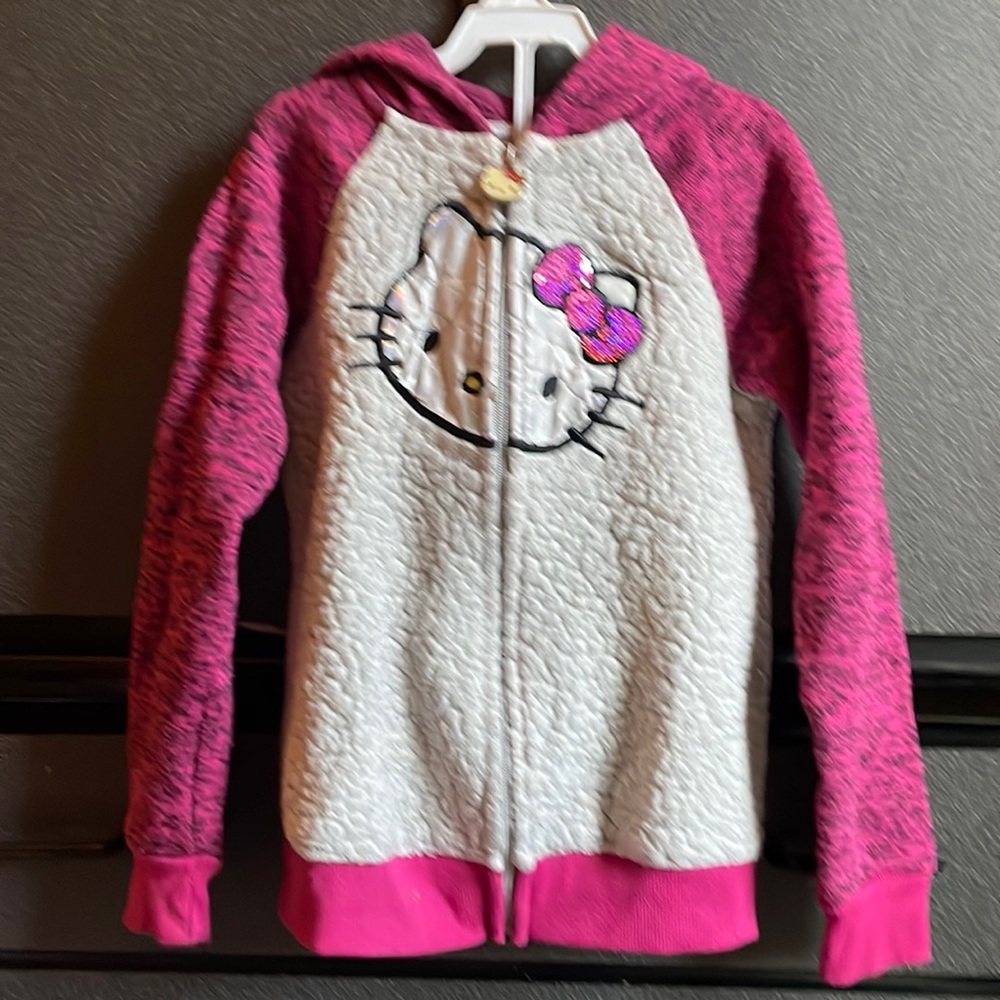 Hello Kitty hoodie *PLEASE BUNDLE! 30% off & Lower shipping w/4+ items